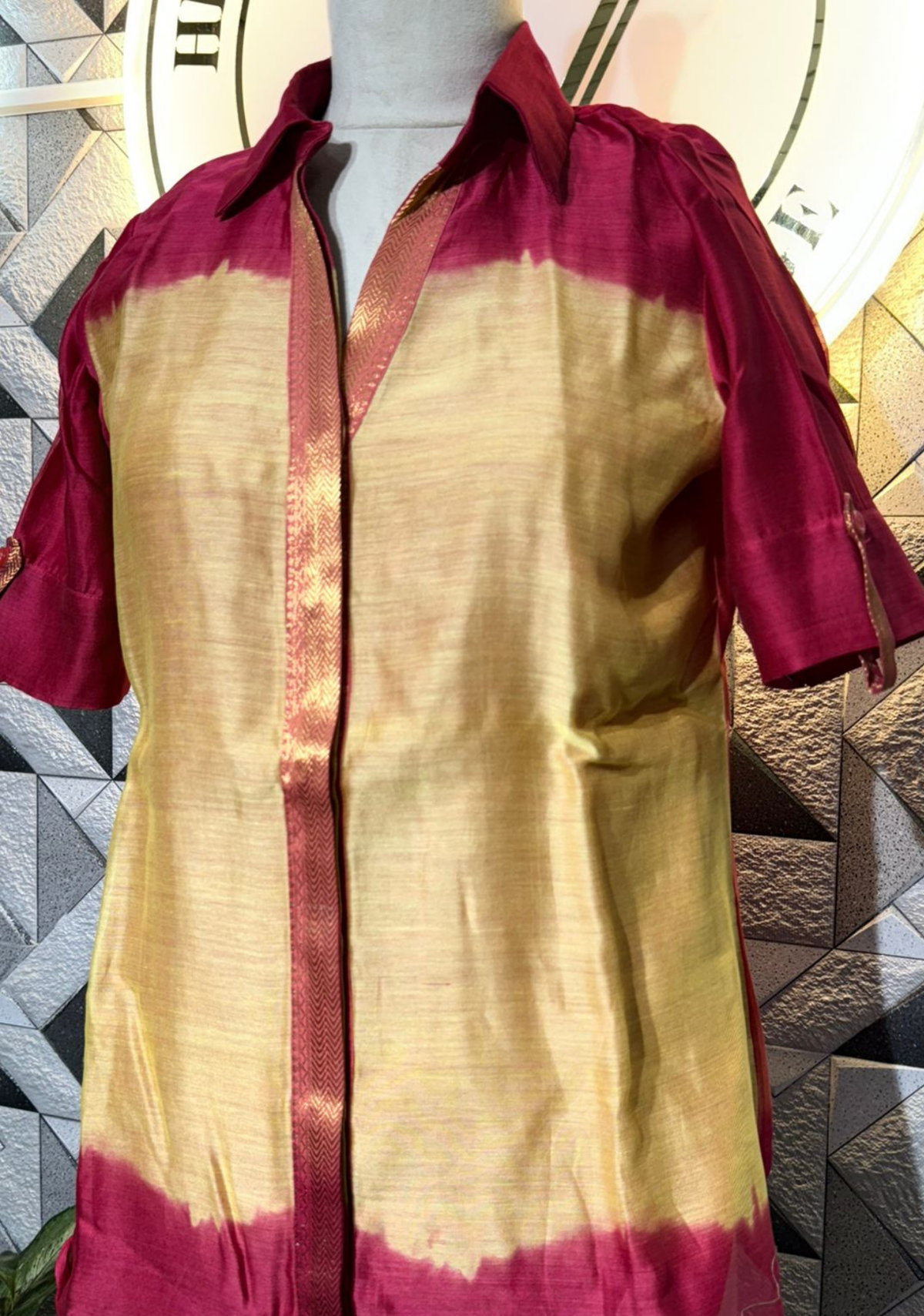 Pure Silk Maheshwari Short Kurti | Magenta & Gold Dual-Tone Weave