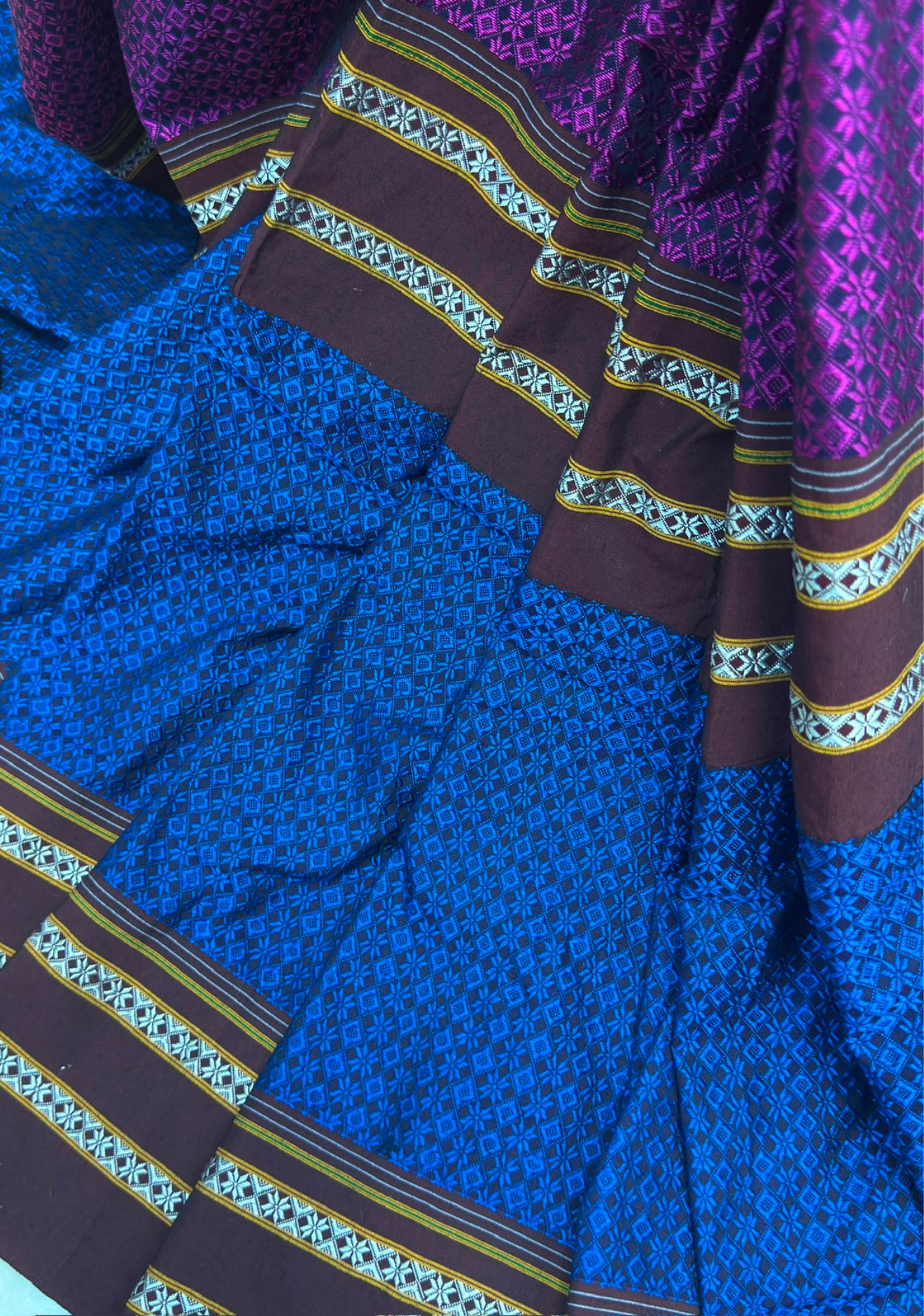 Handloom Khan Saree – Dual Shade
