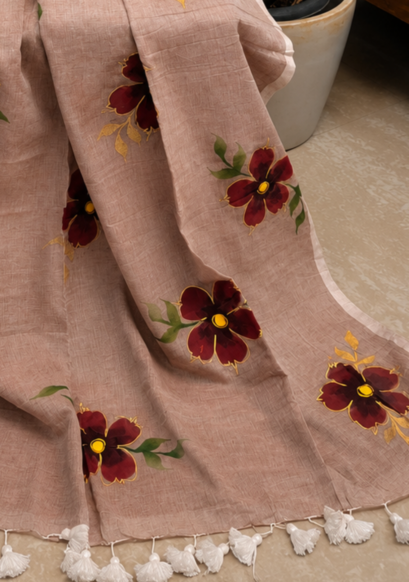 Pure Mul Cotton Hand-Painted Saree Cream